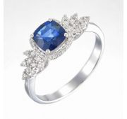 кольцо с сапфиром из белого золота